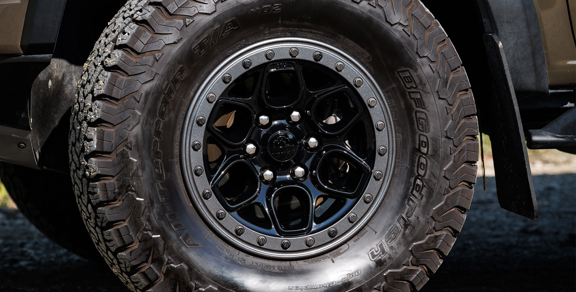 AEV Crestone DualSport Wheel for 2023+ Colorado/Canyon and 2019+ Silverado/Sierra 1500
